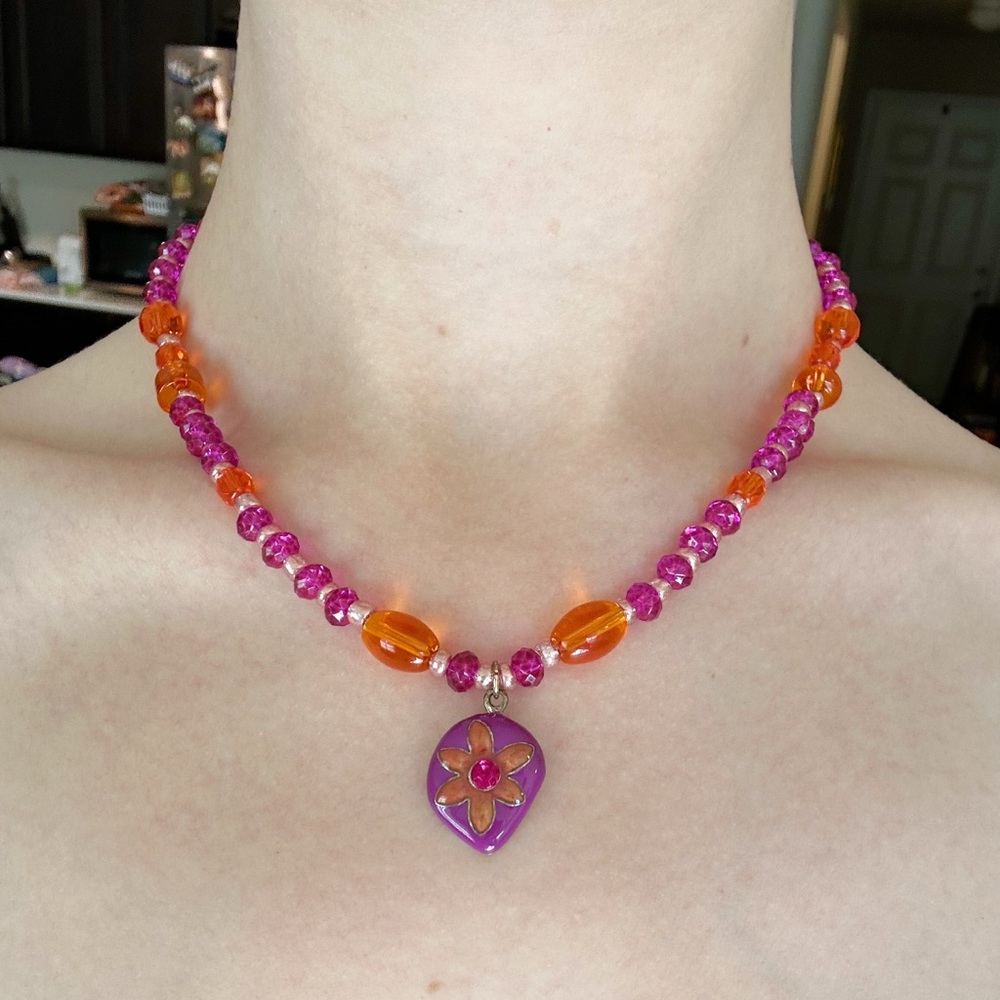 handmade y2k inspired flower pendant necklace